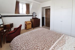 COLCHESTER ROAD- click for photo gallery